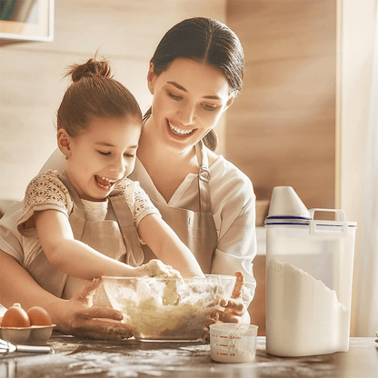 MAGNUS - Multifunktionell Plastbehållare med Mätkopp