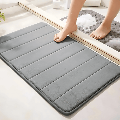 ComfortCush – Mjuk Badrumsmatta med Snabb Absorbering & Halkfri Botten i Memory-skum