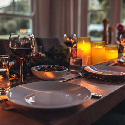 EMELIE - 3-pack LED-vaxljus med Realistisk Flameffekt med Fjärrkontroll och Dimmer